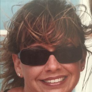 Meet your Posher, Pam